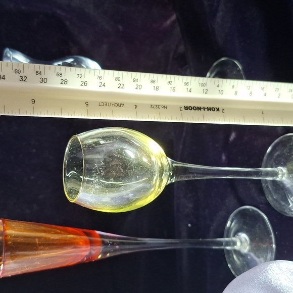 COLORFUL CORDIAL STEMMED GLASSES - Picture 7 of 12